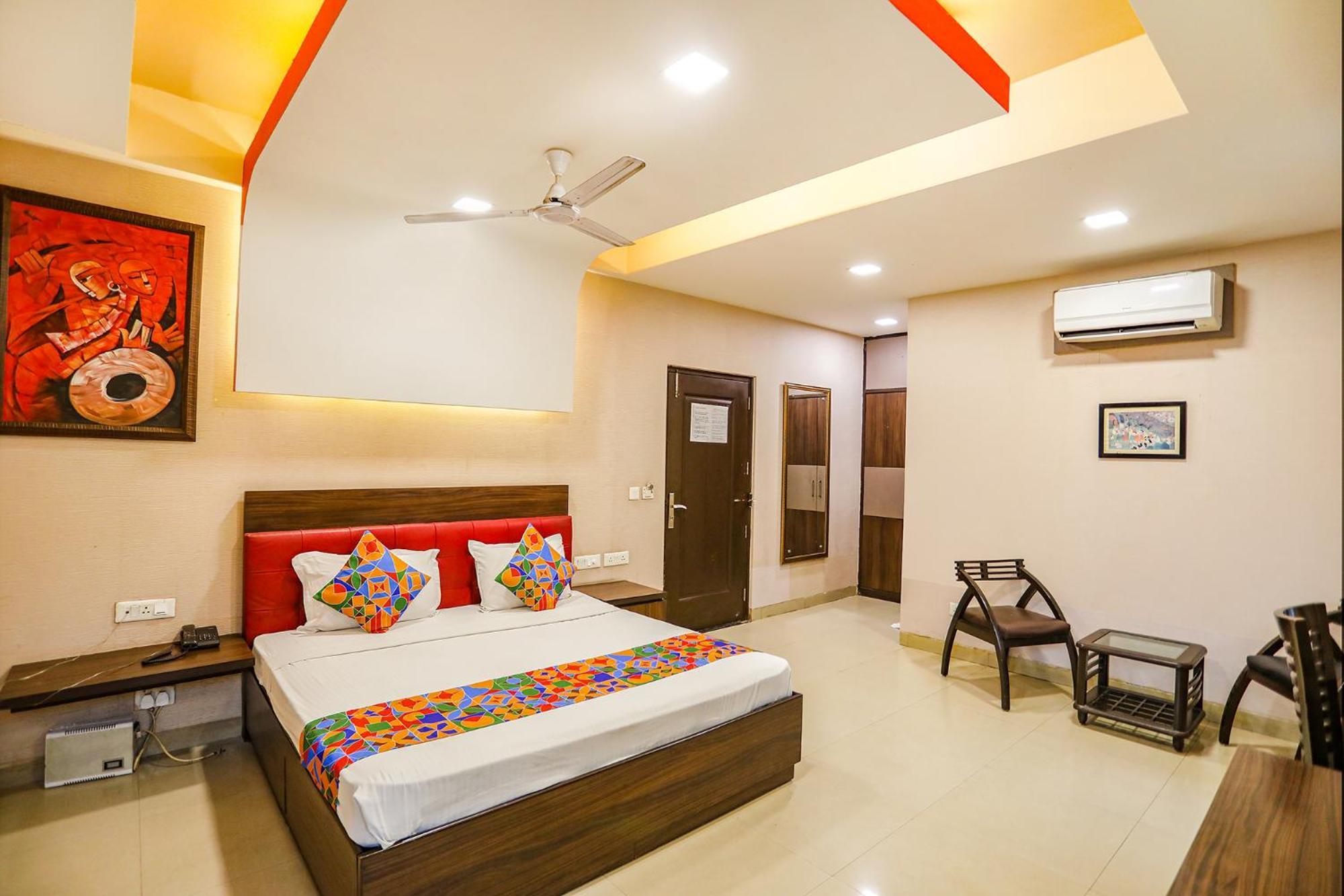 Fabhotel Grand Olive Noida Exterior photo