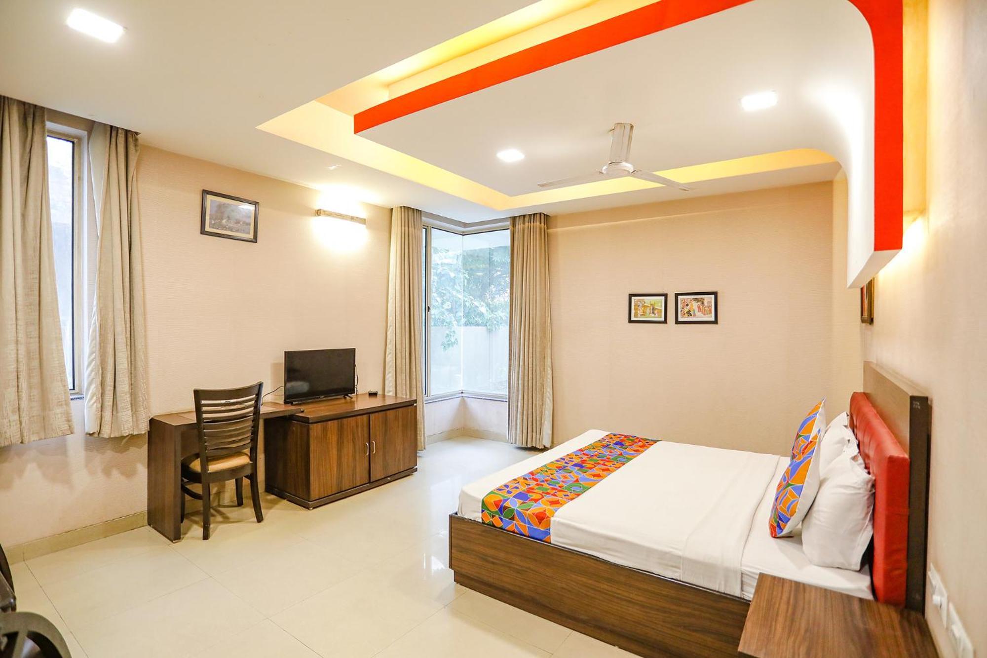 Fabhotel Grand Olive Noida Exterior photo